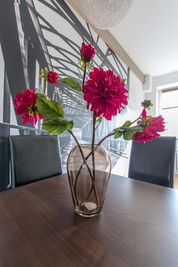 Dworzec Centralny P&O Serviced Apartments Варшава Экстерьер фото